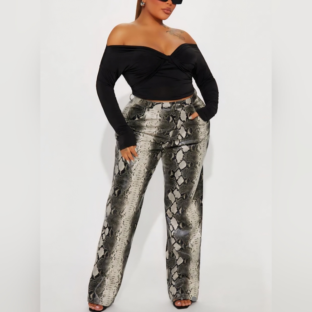 Fashion Nova Snake Print Straight Leg Cream Black Pants Size 1X